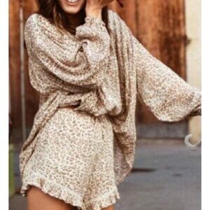 Spell & The Gypsy Womens M/L Frankie Blouse in Cheetah Oversized Long Sleeve Top